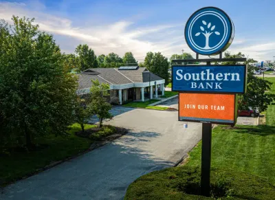 Southern Bank building in Smithville, MO