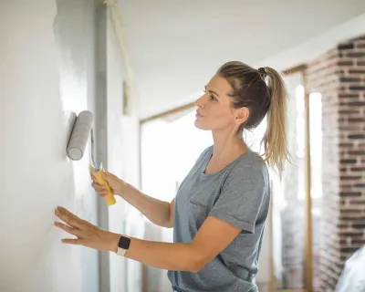 Girl painting