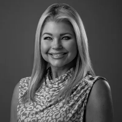 Bethany Erwin-Tharp: Commercial Lender’s headshot